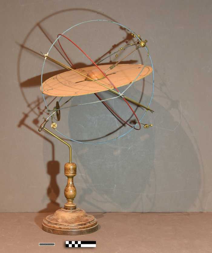 Cinhelium - Toestel voor studie van de sterrenkunde en het geografisch klimaat - DIDVOXX00994 Cinhelium - Toestel voor studie van de sterrenkunde en het geografisch klimaat