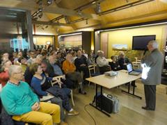 Grote belangstelling voor de lezing van professor Hugo Thoen Grote belangstelling voor de lezing van professor Hugo Thoen