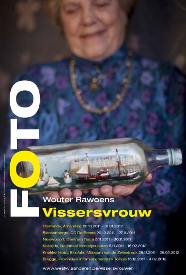 Vissersvrouw - Met foto's van Wouter Rawoens vissersvrouw foto affiche web1